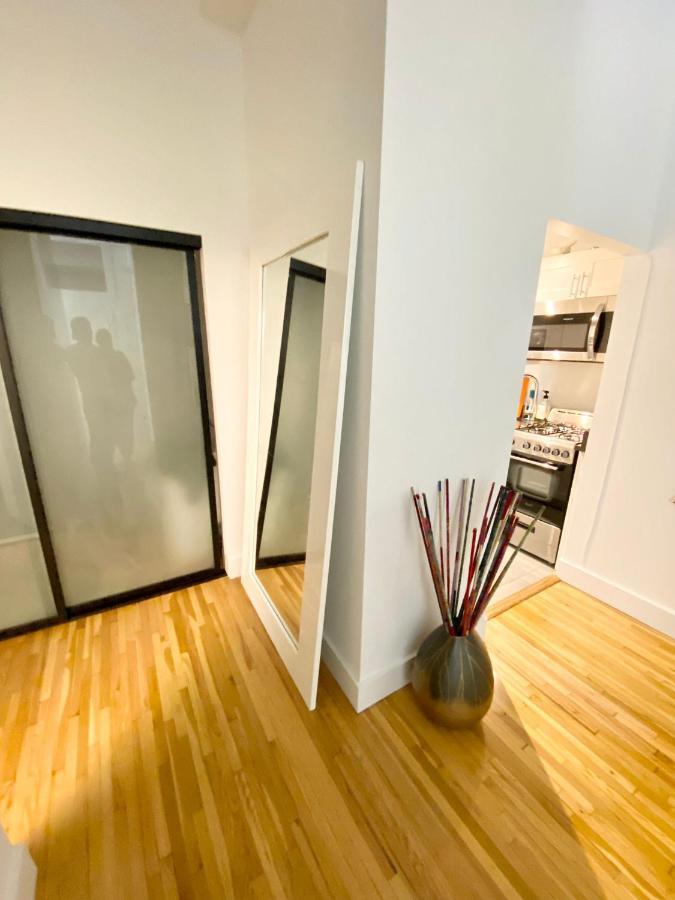 Luxury Apartments Next To Times Square ニューヨーク エクステリア 写真